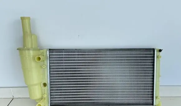 Fiat Punto (176) Coolant radiator 46465021 7774531