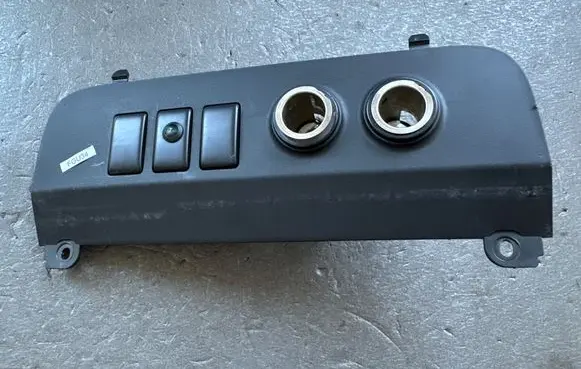 Nissan Patrol Y61 Other dashboard part 68920VD210