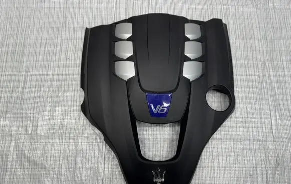 Maserati Ghibli Engine cover (trim) M157S