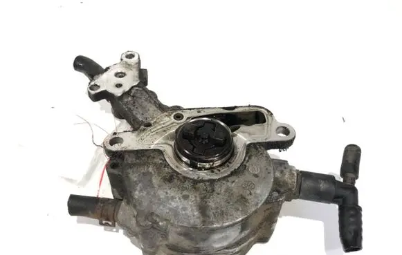 Volkswagen Jetta V Vacuum pump