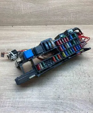 Mercedes-Benz A W168 Fuse module A1685450240 Used