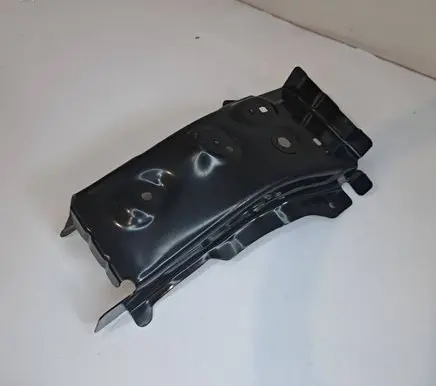 Honda HR-V Fender mounting bracket 60945-T8K-G00ZZ 60945