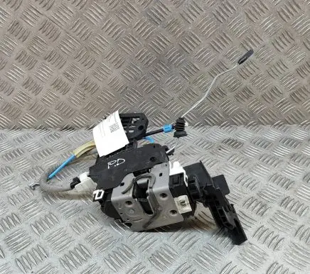 Mercedes-Benz CLA C117 X117 W117 Front door lock A0997202201