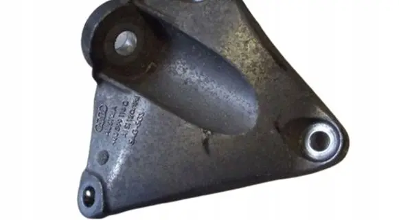 Audi A8 S8 D3 4E Engine mounting bracket 4E0199370AR
