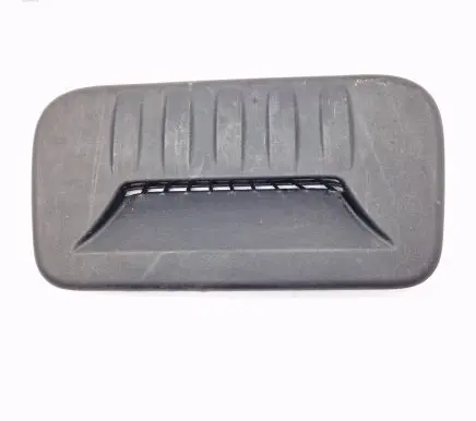 Rear air vent grill