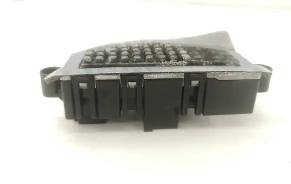 Audi A4 S4 B8 8K Heater blower fan relay 8T0820521E