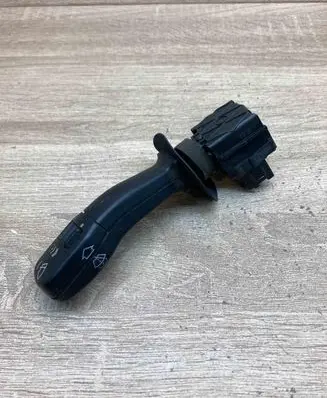 BMW 5 E39 Wiper control stalk 8352013 01200900