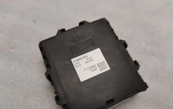 Volvo XC90 Gearbox control unit/module 31686384