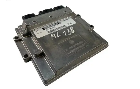 Volvo V70 Engine control unit/module 30729351