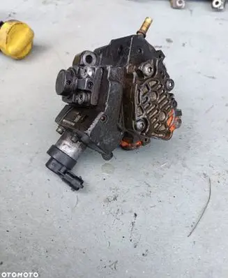 Renault Laguna III Fuel injection high pressure pump H8200690744