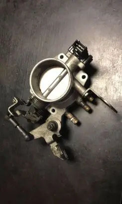 BMW 3 E36 Throttle valve 17303629