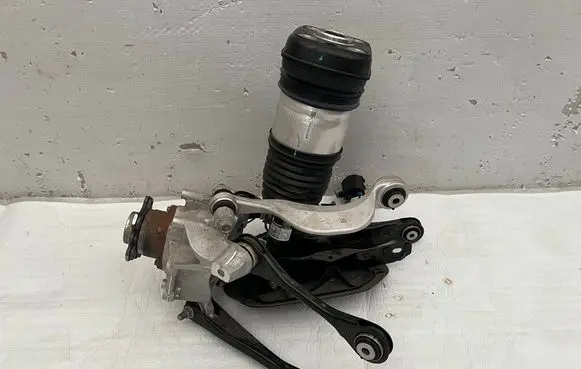 BMW X5 G05 Air suspension rear shock absorber 78315615 23B230CV0123 76686903806
