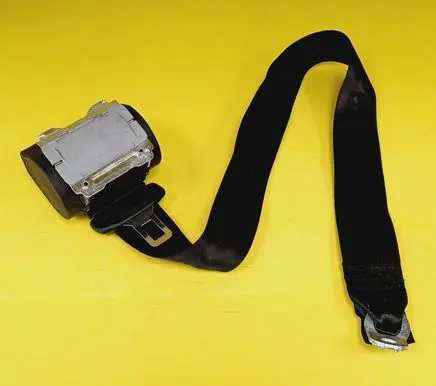 Rear seatbelt