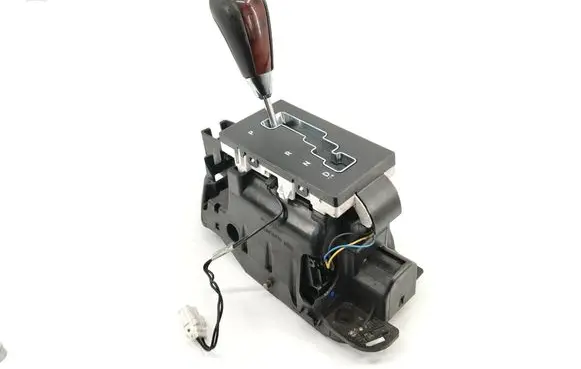 Chrysler 300 - 300C Gear shifter/selector 04779394AF 610030770