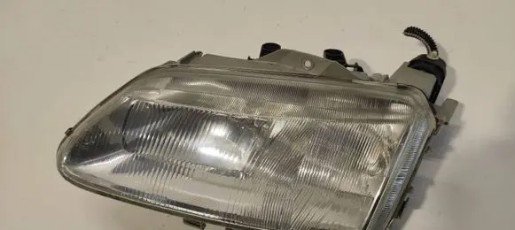 Renault Espace III Headlight/headlamp 7700820118