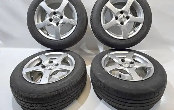 Ford Focus R15 alloy rim 