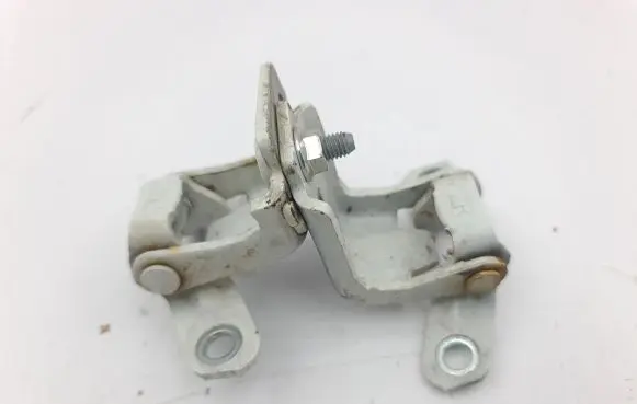 Rear door hinge set