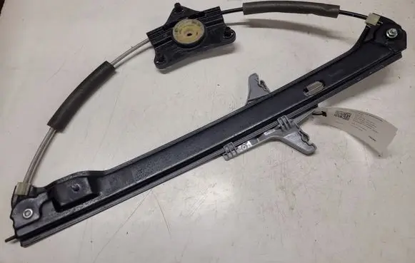 Skoda Superb B8 (3V) Rear window lifting mechanism without motor