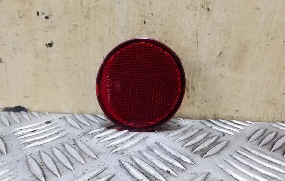 Rear tail light reflector