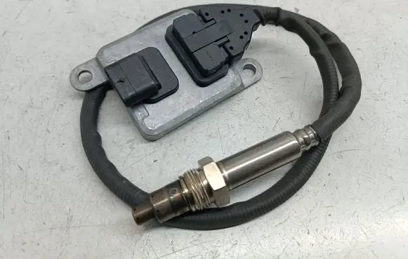 Mercedes-Benz E W213 Lambda probe sensor A0009054410 0009054410