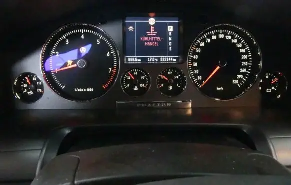Volkswagen Phaeton Speedometer (instrument cluster) 3D0920881Q IMPRK987000