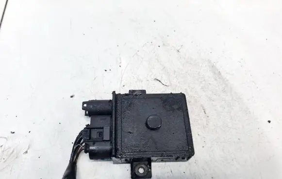 Mercedes-Benz R W251 Glow plug pre-heat relay A6421532279