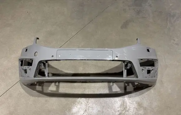 Skoda Octavia Mk3 (5E) Front bumper 5E0807221AA
