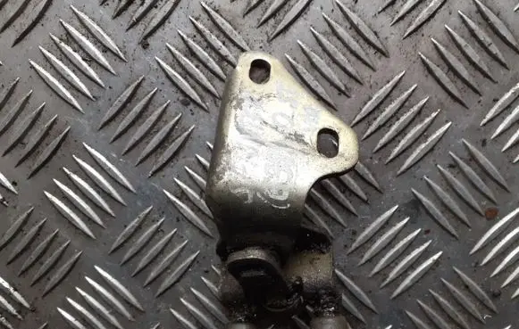 Mercedes-Benz Sprinter W901 W902 W903 W904 Sliding door upper roller guide/hinge 9017601047
