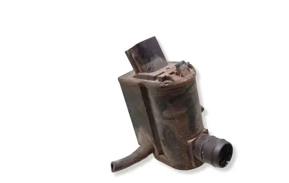 Hyundai Santa Fe Windscreen/windshield washer pump 985103E000
