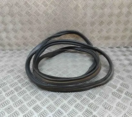 Jaguar F-Pace Trunk rubber seal (body) HK8341608AD