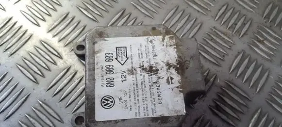 Volkswagen Golf III Airbag control unit/module 6n0909603 5wk4137