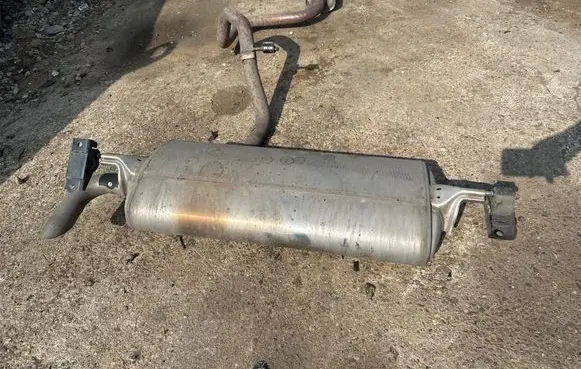 Nissan Qashqai J12 Muffler/silencer 201006UB7B 203004EA5A