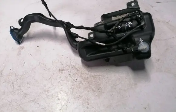 Mercedes-Benz B W246 W242 Windshield washer fluid reservoir/tank A2468690220