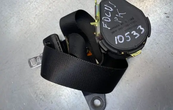 Ford Focus Front seatbelt 98ABA61295DB 560630900 040238