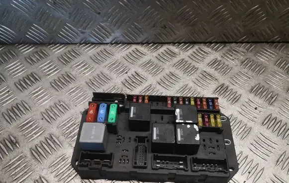 Jaguar XJ X351 Fuse box set AW9314A073BC