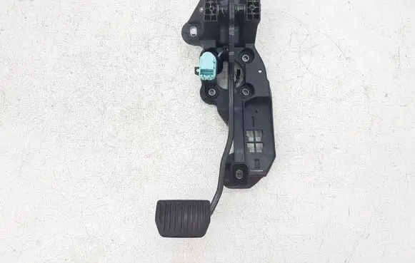 Ford Fusion II Brake pedal FG9C9F856 FG9C9F856EAD GL3T9G854