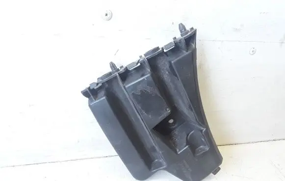Volvo S60 Front bumper mounting bracket 30796625
