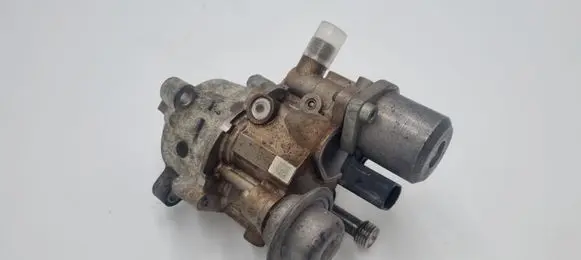 BMW 5 E60 E61 Fuel injection high pressure pump 7613933 13517613933 13517594943