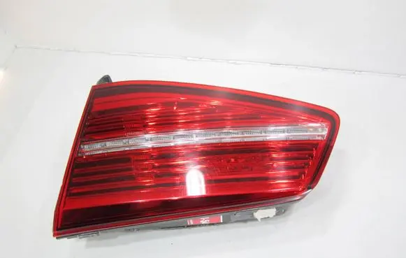Volkswagen PASSAT B8 Tailgate rear/tail lights 3G9945308A 81450201