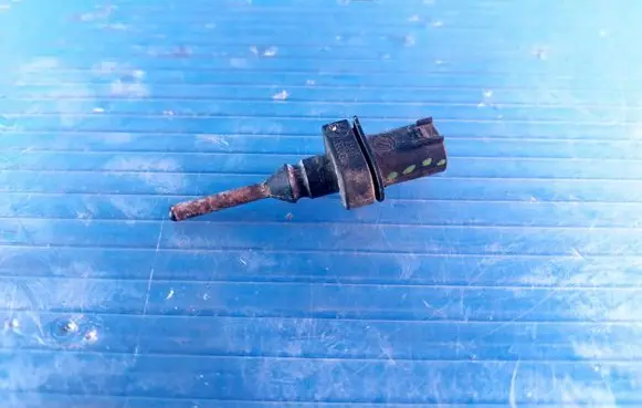 BMW 5 E60 E61 Outside/exterior temperature sensor 8360625 65818360625