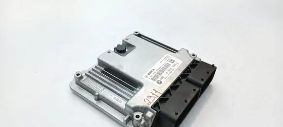 BMW 3 F30 F35 F31 Engine control unit/module 8576333