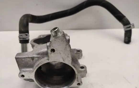 Ford Mustang VI Water pump EJ7E8B516