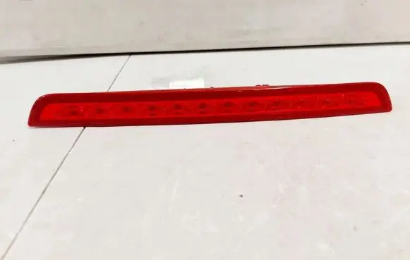 KIA Sorento Third/center stoplight 92750-2P000