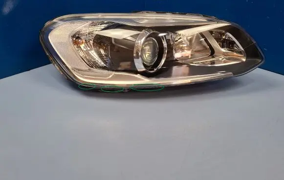 Volvo XC60 Headlight/headlamp 31420250 89907083
