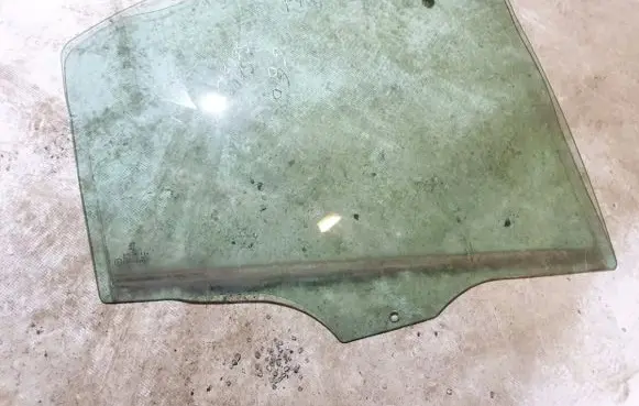 Peugeot 406 Rear door window glass