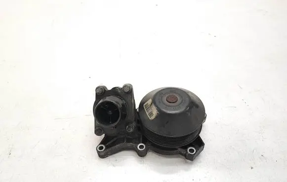 BMW 5 E60 E61 Water pump 