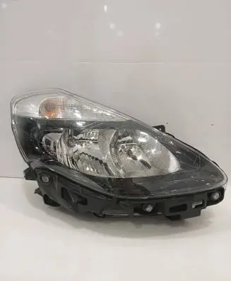 Renault Clio III Headlight/headlamp 8200892498