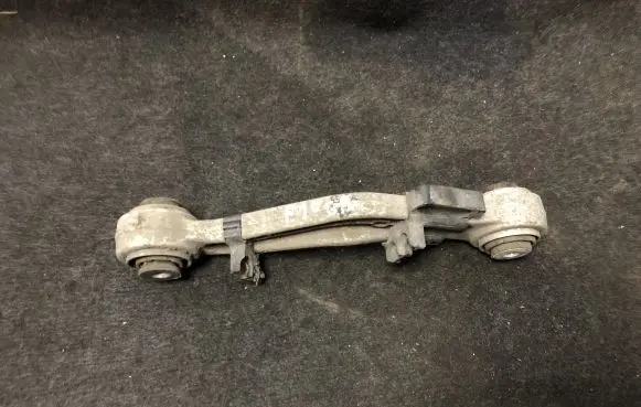 BMW 5 F10 F11 Rear upper control arm/wishbone 6779851