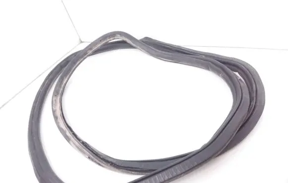 Audi A4 S4 B6 8E 8H Trunk rubber seal (body) 8E9827705D