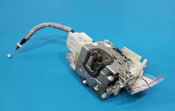 Mercedes-Benz A W169 Front door lock 1697202535 IMPRK1560191